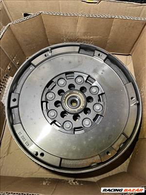 Mercedes E 200 W211 Luk kettős tömegű lendkerék  415030210