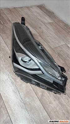 Toyota Yaris (XP130/XP150) fényszóró  koitood197