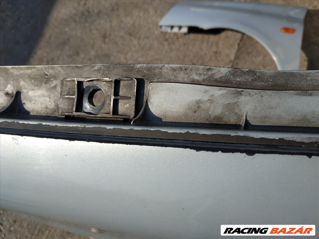 Renault Clio II. Thalia első szürke sárvédő NV632 4. kép