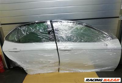 Toyota Camry VIII jobb hátsó ajtó 