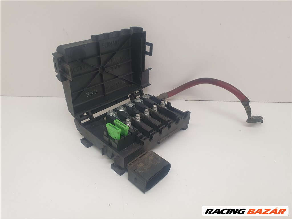 Volkswagen Golf IV motortéri biztosítéktábla (15978) 1j0937550 1. kép