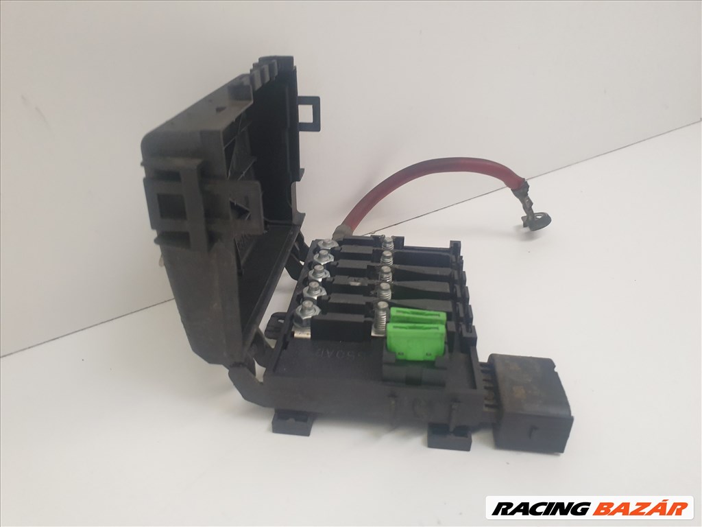 Volkswagen Golf IV motortéri biztosítéktábla (15978) 1j0937550 2. kép