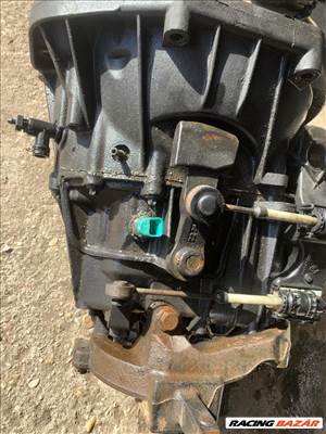 Opel Movano -Renault M Biturbó sebességváltó (PF6 026