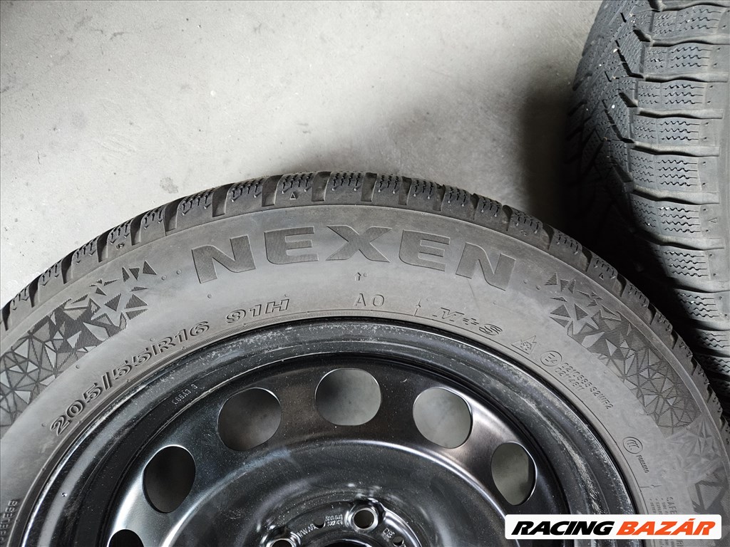  5x112 16" újszerű lemez felnik, 205/55 Nexen téli gumikkal (13072) 6. kép