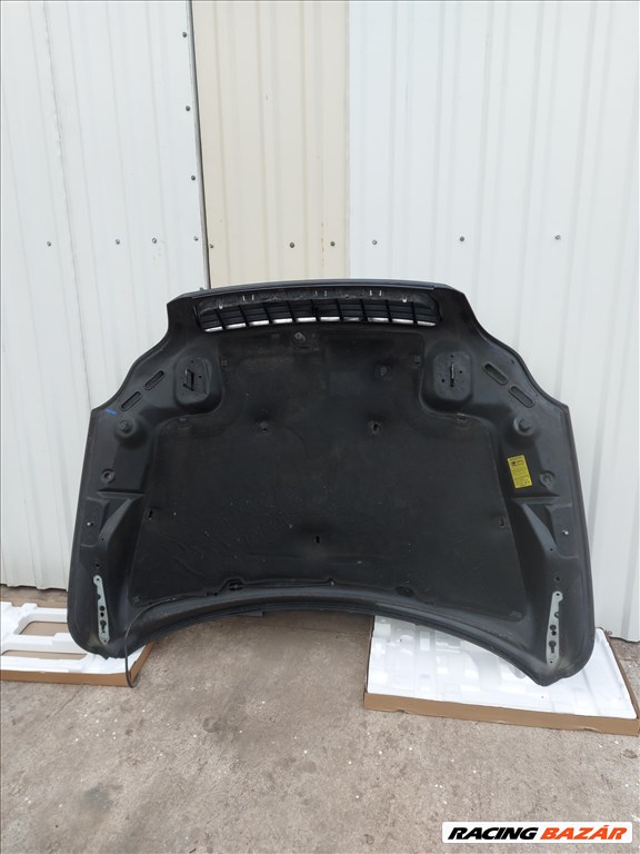 Volvo XC90 D5 AWD Motorháztető szigetelés  2. kép