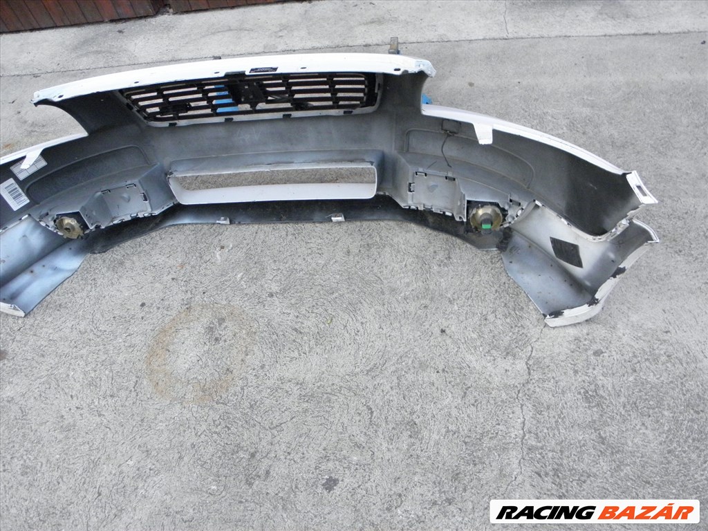 Volvo C30 R-design első lökhárító 4. kép