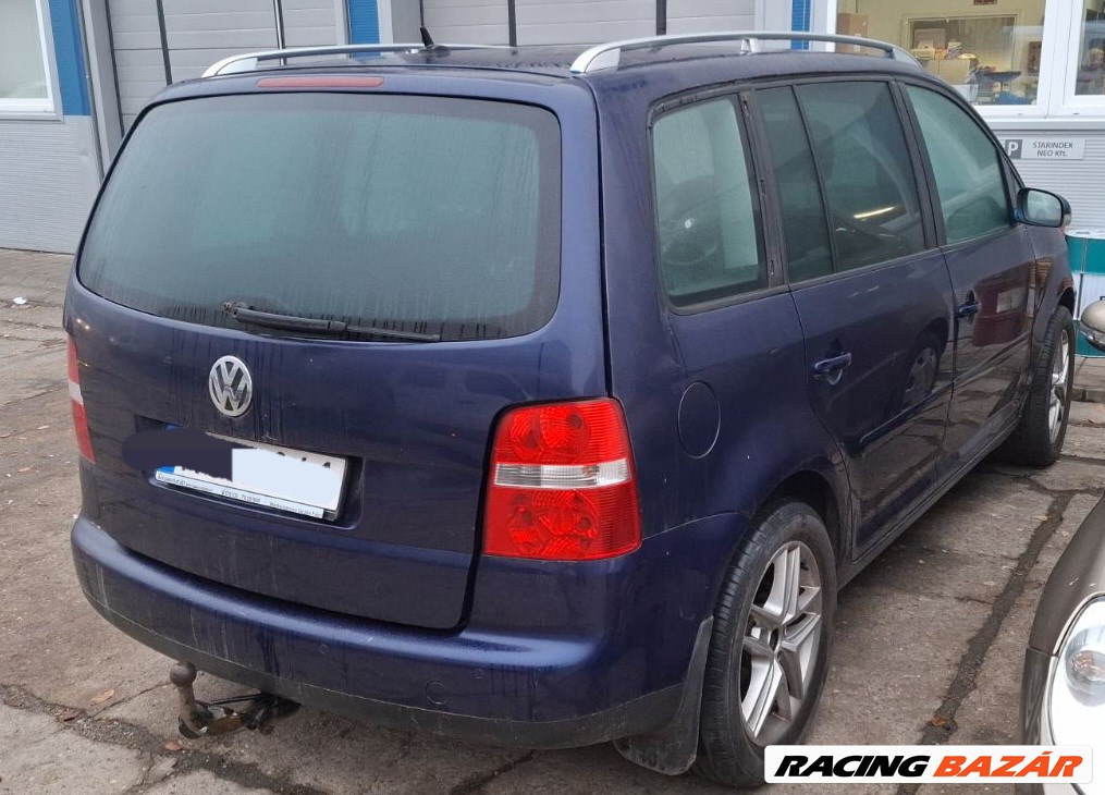 Volkswagen Touran I (Typ 1T) bontott alkatrészei 2.0pd BKD DSG  XENON 2. kép
