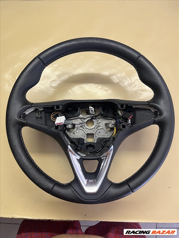 Opel Corsa E-Astra K fűthető bőrkormány 1. kép