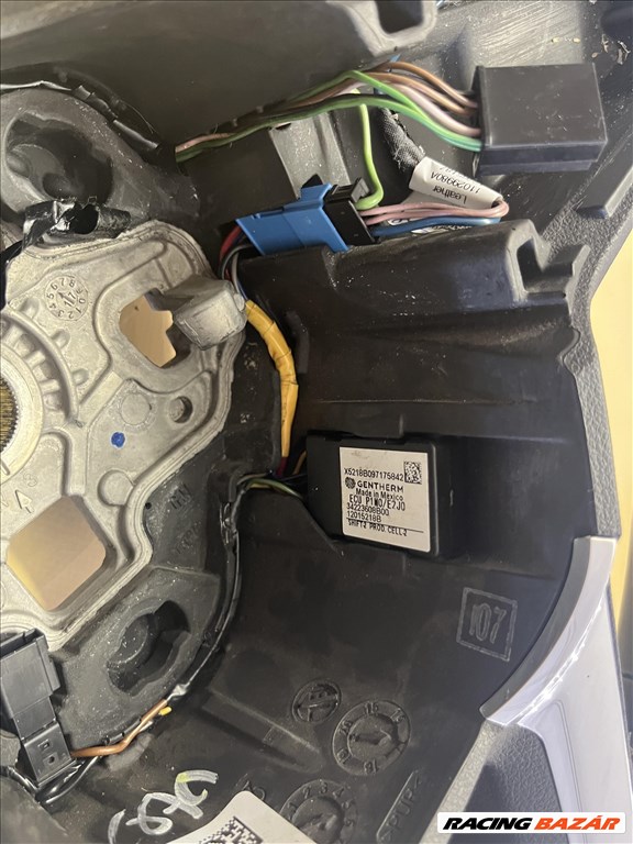 Opel Corsa E-Astra K fűthető bőrkormány 5. kép