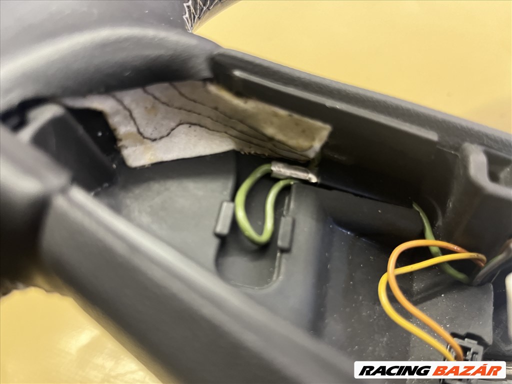 Opel Corsa E-Astra K fűthető bőrkormány 7. kép