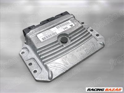 Dacia Duster I 1.6 16v V42 Motorvezérlő elektronika V29009088A 237100740R