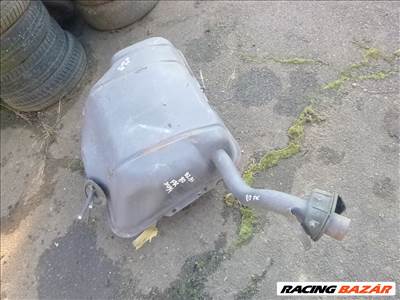 Audi 80  sérült üzemanyagtank 