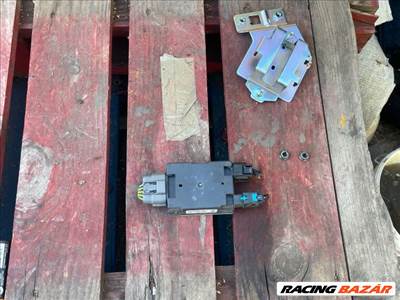Nissan Qashqai (J11) NISSAN QASHQAI Üzemanyag Szivattyú Relé 0580001019 169108688r