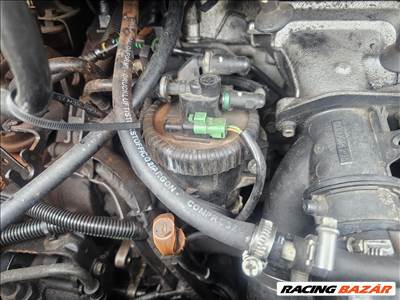 Peugeot 807 HDi 130 Gázolajszűrő ház 2.2