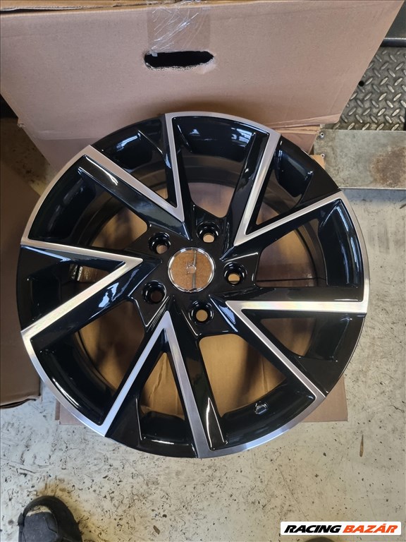  5x112 lyukosztású 6,5JJ 16" új alufelni 1. kép