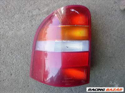 Ford Mondeo Mk1 KOMBI BAL HÁTSÓ lámpa (nem hibátlan ) 