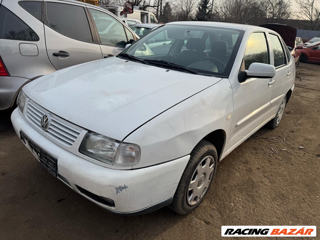 Volkswagen Polo Classic 1.4 -AUA- bontott alkatrészei 1. kép