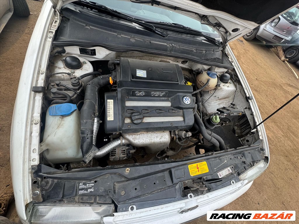 Volkswagen Polo Classic 1.4 -AUA- bontott alkatrészei 5. kép