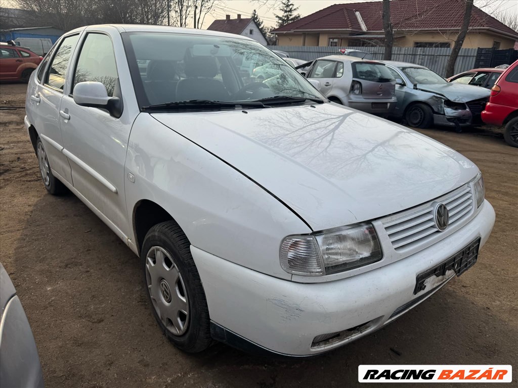 Volkswagen Polo Classic 1.4 -AUA- bontott alkatrészei 2. kép
