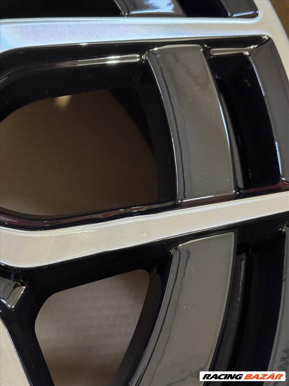 R19 Original Mercedes 8J ET43 - A213 401 6500 A2134016500 1db felni 2. kép