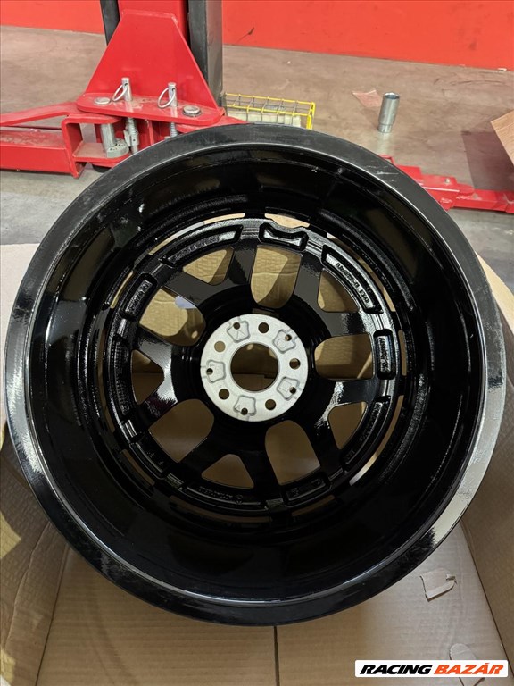 R19 Original Mercedes 8J ET43 - A213 401 6500 A2134016500 1db felni 3. kép