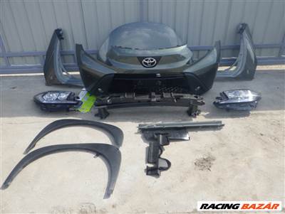 Toyota Aygo X bal első fényszóró 