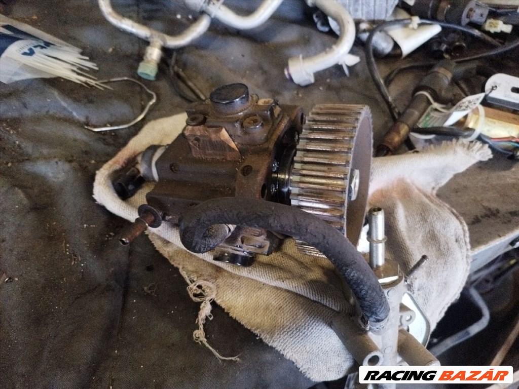 Fiat Bravo / Croma / Doblo / Grande Punto / Alfa Romeo 159 / GT 1.9 Multijet nagynyomású szivattyú 0445010150 3. kép