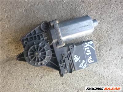 Volkswagen Passat B5 jobb hátsó ablakemelő motor 0130821696 9776101438202