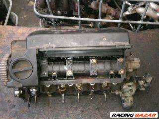 Peugeot 405 Termosztátház *98548*