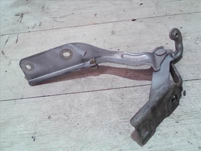 NISSAN PRIMERA P12 2001-2007 Csomagtérajtó jobb ajtózsanér
