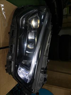 Mercedes CLA-osztály W118 fényszóró  a1189063200 a2479004907