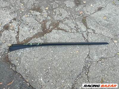 Peugeot 5008 I PEUGEOT 5008 Első Szélvédő Jobb Díszléc 96858533