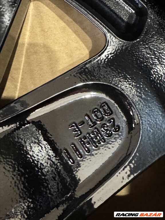 R21 Original mercedes 9.5J ET30,1 A296 401 1600 A2964011600 1db felni 3. kép