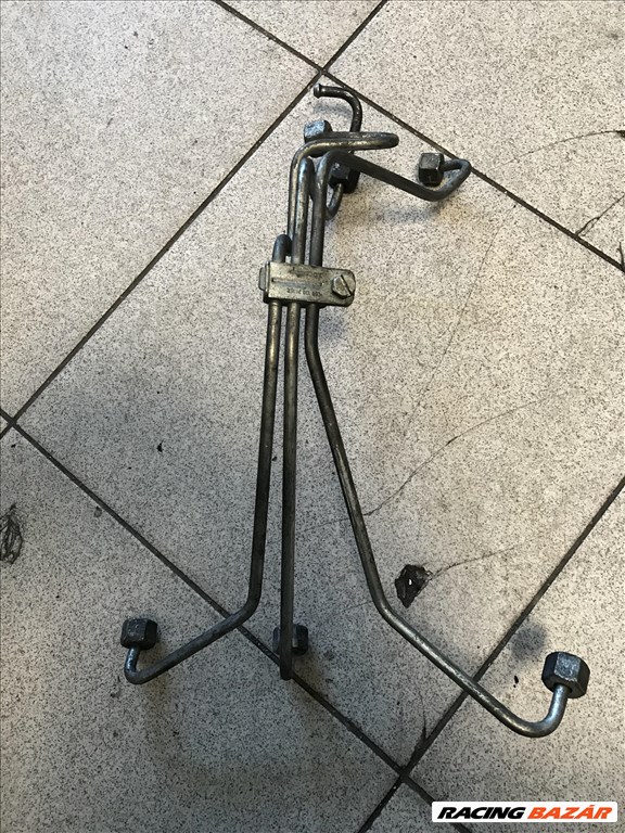 Audi A4 (B5 - 8D) 2,5 V6 TDI - üzemanyagcső 059130241be 1. kép