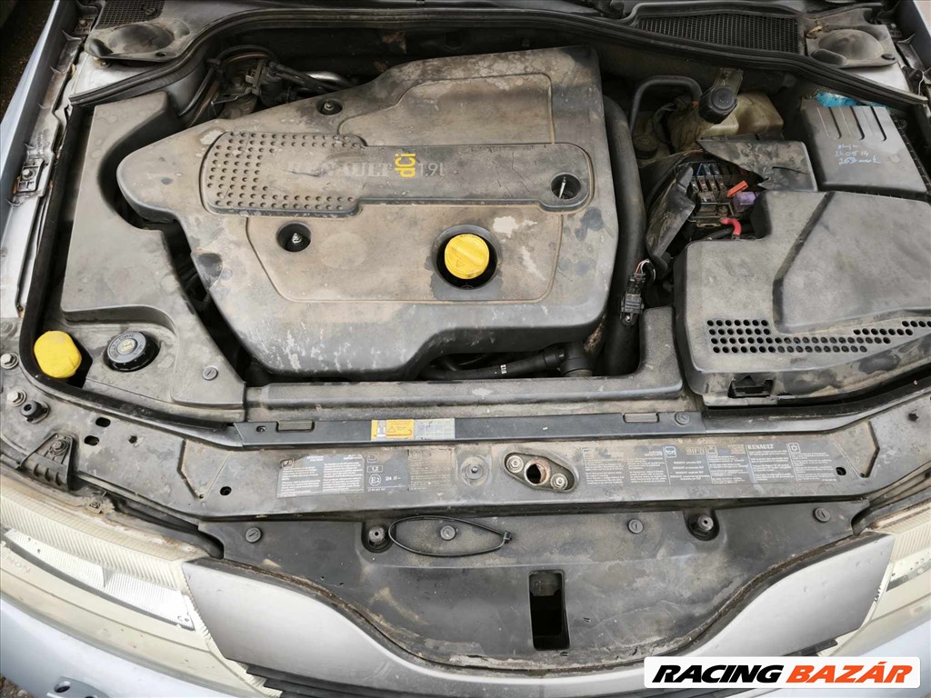 2002 Renault Laguna 1.9 DCI diesel, manuális 6-os váltóval - BONTÁS 6. kép