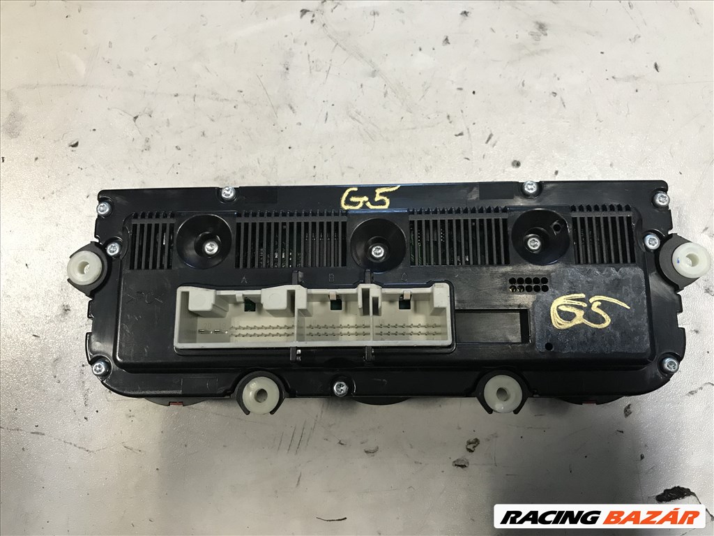Volkswagen Golf V klímavezérlő elektronika  2. kép