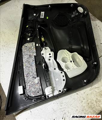 Renault Clio IV dCi 90 energy Jobb első ajtókárpit  809005832r