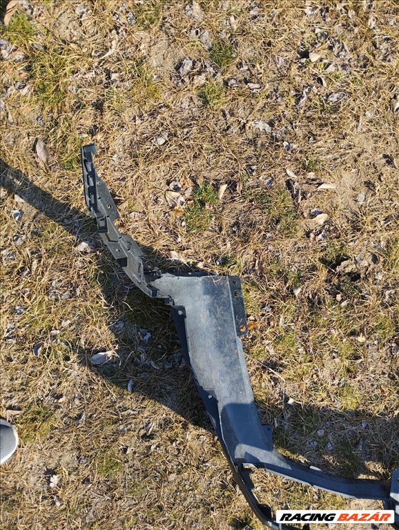 Kia Sorento Hátsó lökhárító alsó rész.86612P2000 2. kép