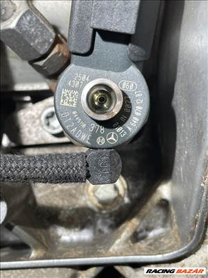 Mercedes A 160 W169 porlasztó  a6400701287 0445110378