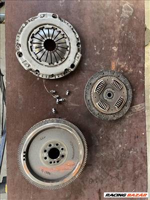 Mercedes A 160 W169 lendkerék kuplungal komplett a2660301605