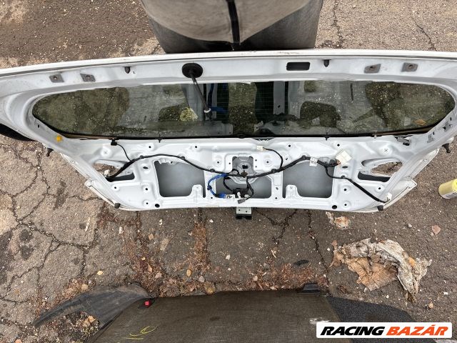 Kia Cee'd (JD) KIA CEED Csomagtérajtó (Részeivel) 3. kép