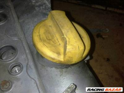 Opel Astra G Olajbeöntő Sapka *64782*