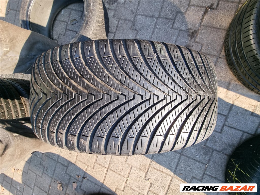  225/4518" újszerű Kumho solus 4s HA32 négyévszakos gumi 4. kép