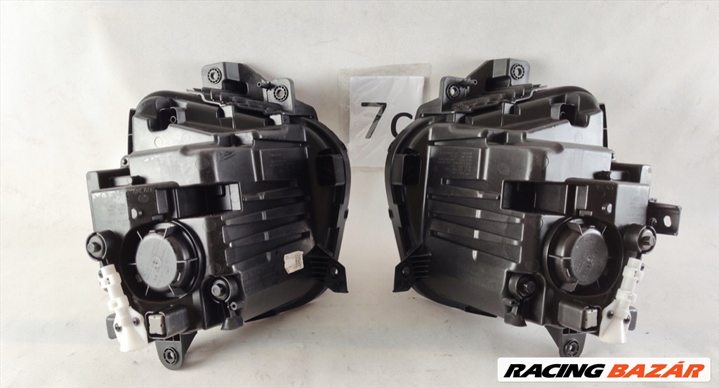 Hyundai Tucson (NX4) Jobb LED fényszóró, bal LED fényszóró  92101n7100 92102n7100 3. kép