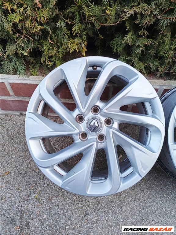  5x114.3 lyukosztású 7,5J Renault 18" újszerű (gyári felni) alufelni 7. kép