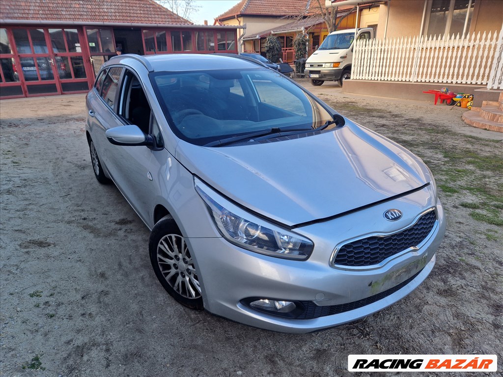 Kia Ceed (JD) kombi 1.4 crdi D4FC bontott alkatrészek, bontás, bontott jármű 1. kép