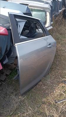 Opel Astra J 5 ajtóshoz bal hátsó ajtó