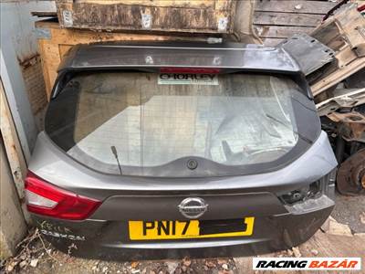 Nissan Qashqai (J11) NISSAN QASHQAI Csomagtérajtó (Részeivel)