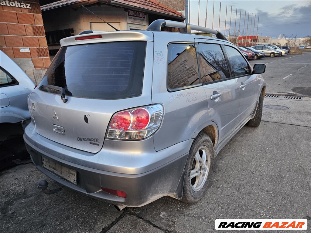 Mitsubishi Outlander I bontott alkatrészei 3. kép