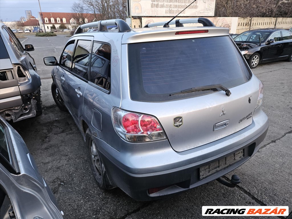 Mitsubishi Outlander I bontott alkatrészei 6. kép
